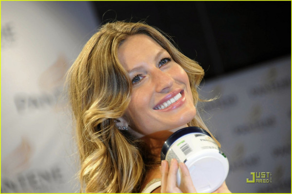 photo 22 in Gisele Bundchen gallery [id246265] 2010-03-30 00:00:00