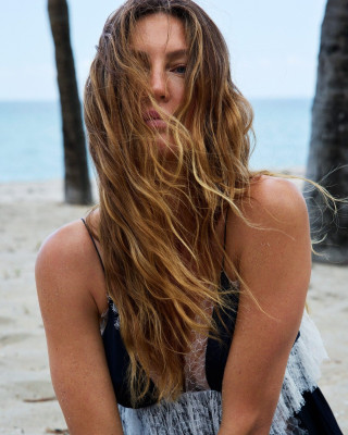 Gisele Bundchen pic #1375445