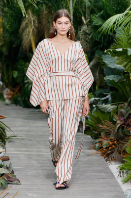 Grace Elizabeth pic #1236770