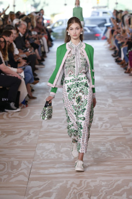 Grace Elizabeth pic #964886