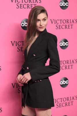 Grace Elizabeth pic #1098948