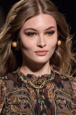 Grace Elizabeth pic #1079325