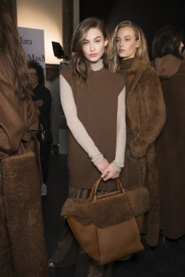 Grace Elizabeth pic #984314