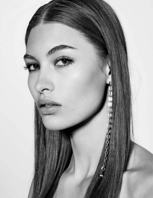 Grace Elizabeth pic #1107007
