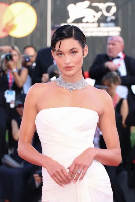 Grace Elizabeth pic #1310545