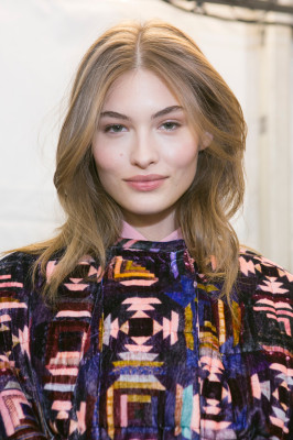 Grace Elizabeth pic #984301