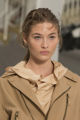 Grace Elizabeth pic #984325