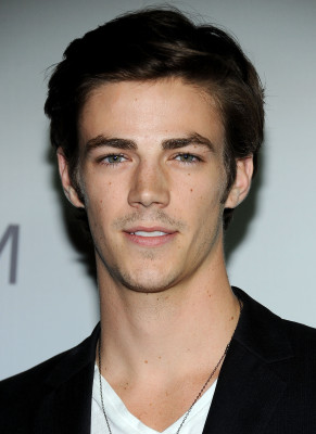 Grant Gustin pic #929725
