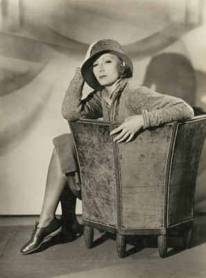Greta Garbo pic #269724