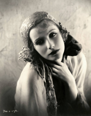 Greta Garbo pic #258177