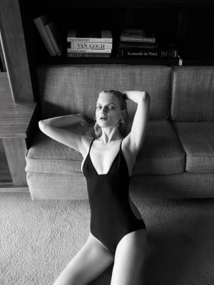 Guinevere van Seenus pic #884997