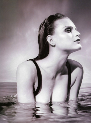 Guinevere van Seenus pic #250138