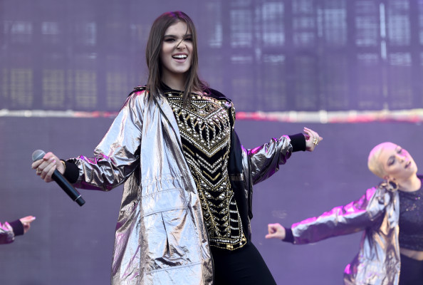 Hailee Steinfeld pic #935590