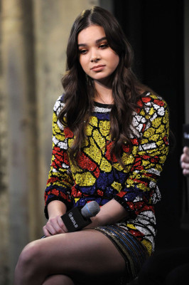 Hailee Steinfeld pic #893487