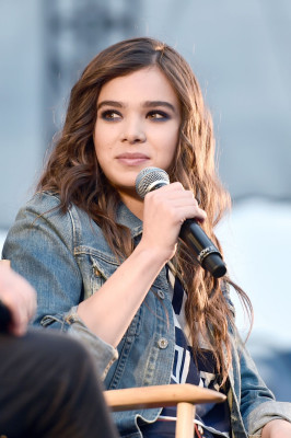 Hailee Steinfeld pic #893550