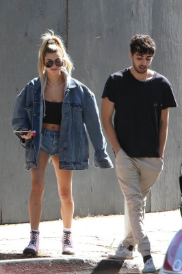 Hailey Baldwin pic #970561