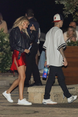 Hailey Baldwin pic #1160808