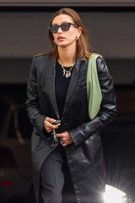 Hailey Baldwin pic #1279753