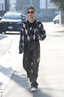 Hailey Baldwin pic #1279771