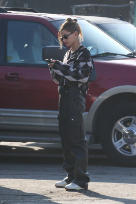 Hailey Baldwin pic #1279767