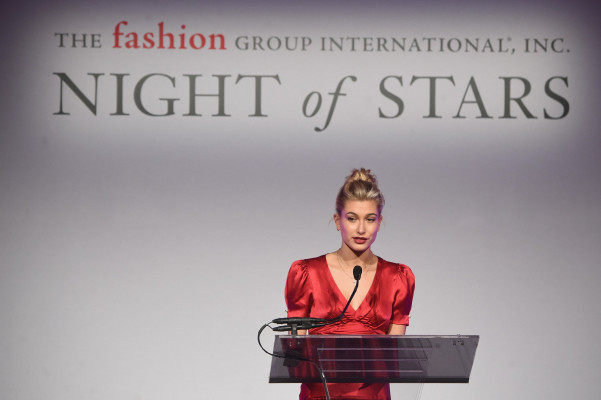 Hailey Baldwin pic #889327
