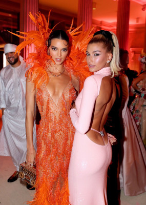 Hailey Baldwin pic #1131647