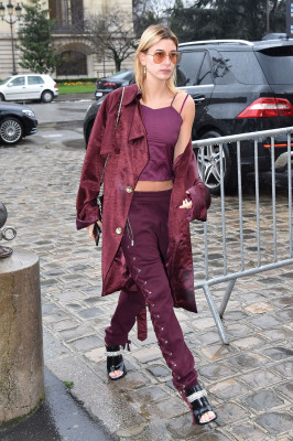 Hailey Baldwin pic #914147