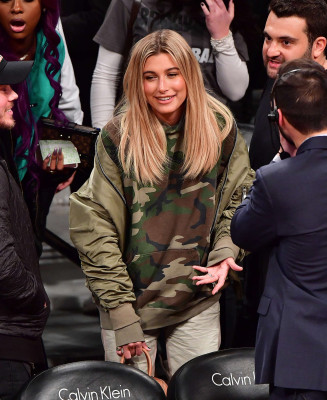 Hailey Baldwin pic #898799