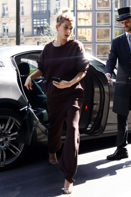 Hailey Baldwin pic #919793