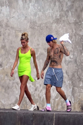 Hailey Baldwin pic #1069756