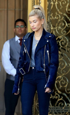 Hailey Baldwin pic #940264