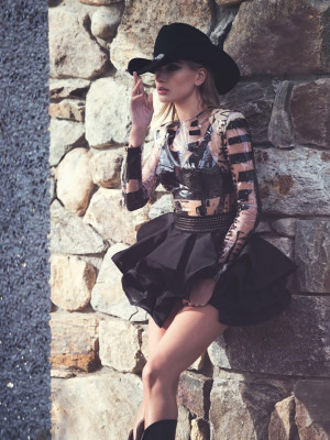 Hailey Baldwin pic #999013