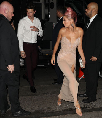 Hailey Baldwin pic #1035475