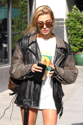 Hailey Baldwin pic #927486