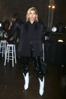 Hailey Baldwin pic #1008612