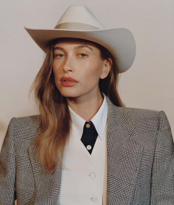 Hailey Baldwin pic #1297110