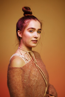 Haley Lu Richardson pic #1180481