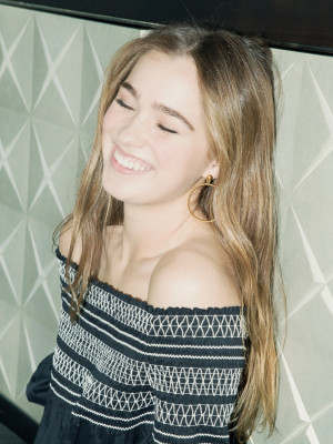Haley Lu Richardson pic #1180449