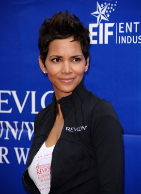 photo 25 in Halle Berry gallery [id376728] 2011-05-11 00:00:00