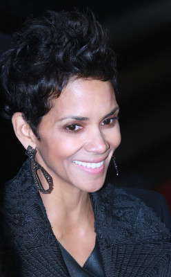 photo 9 in Halle Berry gallery [id549831] 2012-11-10 00:00:00
