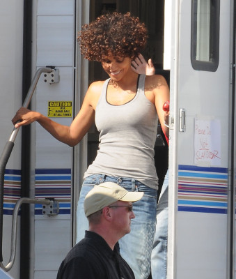 photo 5 in Halle Berry gallery [id513422] 2012-07-20 00:00:00