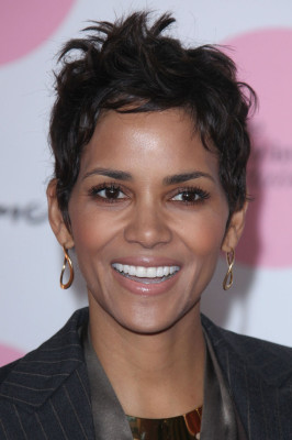 photo 24 in Halle Berry gallery [id314346] 2010-12-15 00:00:00