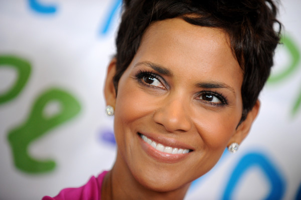 photo 3 in Halle Berry gallery [id370689] 2011-04-21 00:00:00
