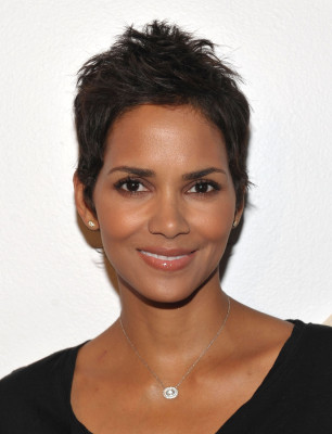 photo 29 in Halle Berry gallery [id186957] 2009-10-05 00:00:00