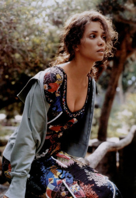 photo 27 in Halle Berry gallery [id37453] -0001-11-30 00:00:00