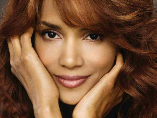 photo 19 in Halle Berry gallery [id140595] 2009-03-20 00:00:00