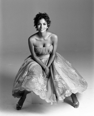 photo 9 in Halle Berry gallery [id74841] -0001-11-30 00:00:00