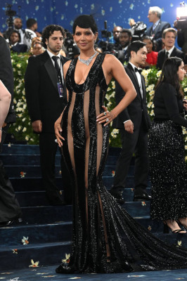 Halle Berry pic #1374909