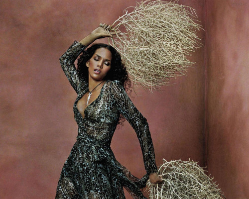 photo 14 in Halle Berry gallery [id146802] 2009-04-14 00:00:00
