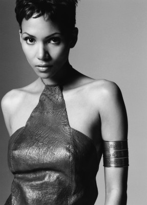 photo 12 in Halle Berry gallery [id25531] -0001-11-30 00:00:00